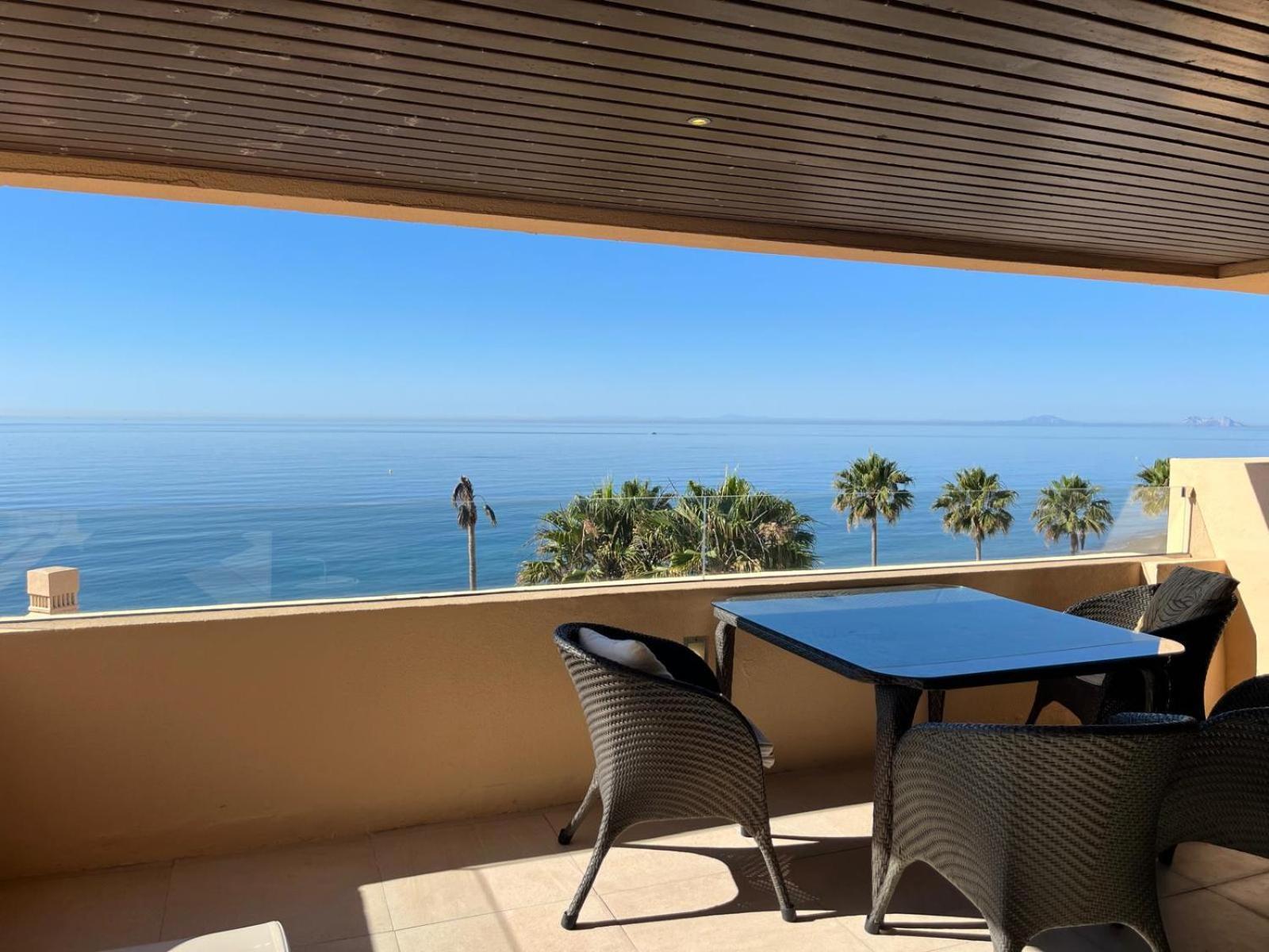 Bahia De La Plata Seafront * Estepona